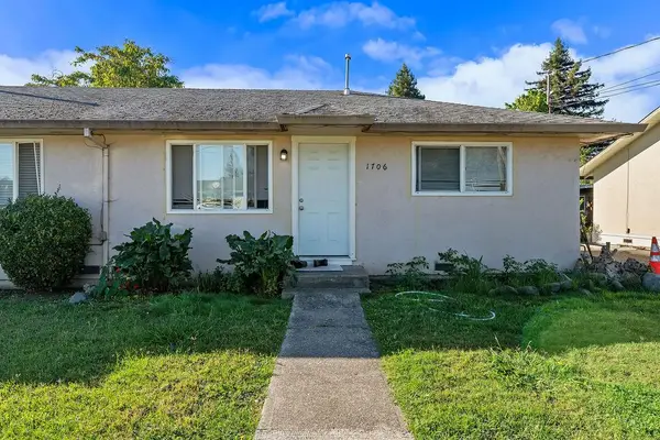 1704 Dutton Avenue, Santa Rosa, CA 95407