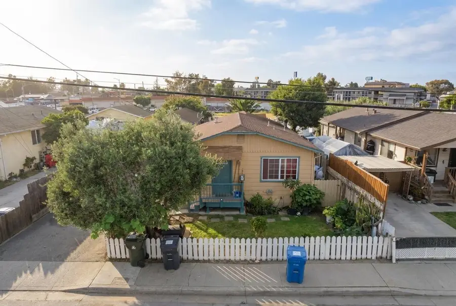 127 N Madeira Avenue, Salinas, CA 93905 - #2