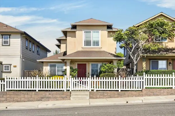 815 Rogge Road, Salinas, CA 93906