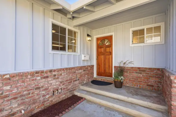 5010 Thurber Lane, Santa Cruz, CA 95065