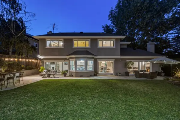 934 Wilmington Way, Redwood City, CA 94062