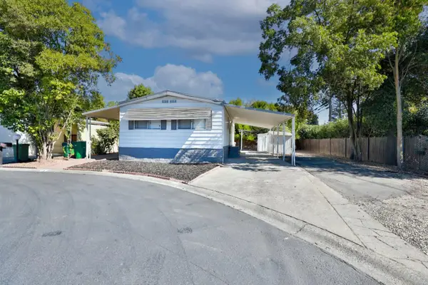 19690 N Hwy 99 #18, Acampo, CA 95220