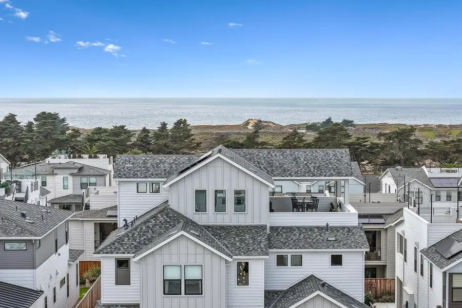 2409 Schooner Avenue, Marina, CA 93933 - #3