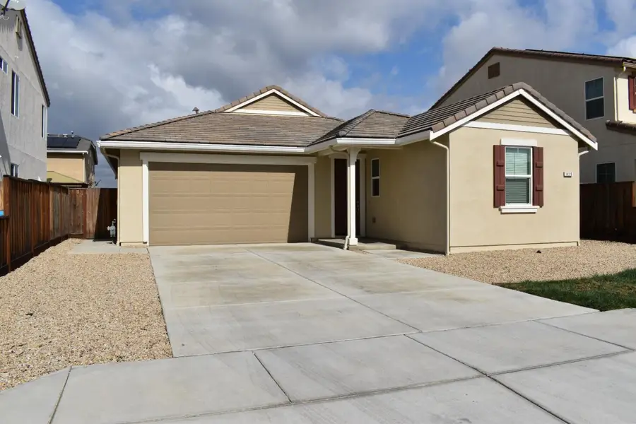 825 Fulton Way, Hollister, CA 95023 - #2