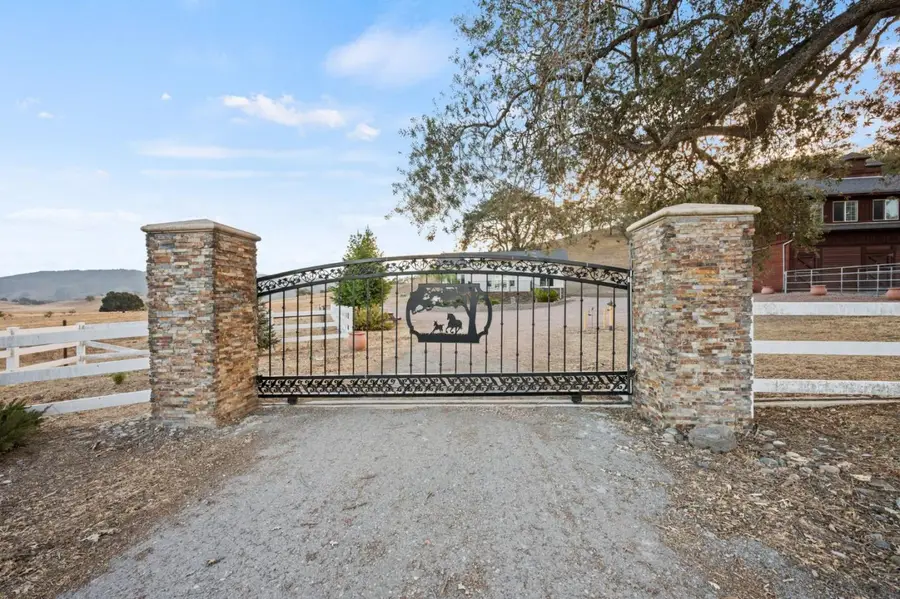 2670 Day Road, Gilroy, CA 95020 - #2