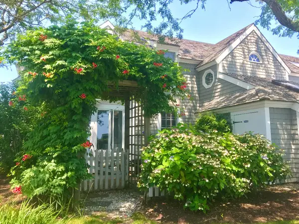 21 Milestone Way, Mashpee, MA 02649