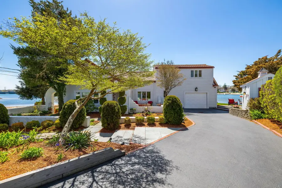 56 Rip Van Winkle Way, Buzzards Bay, MA 02532 - Image #2