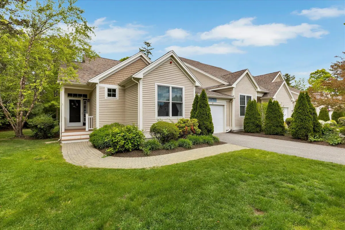 17 Chadwick Court, Mashpee, MA 02649 - Image #1