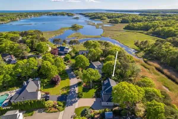 35 Bayshore Drive, Mashpee, MA 02649