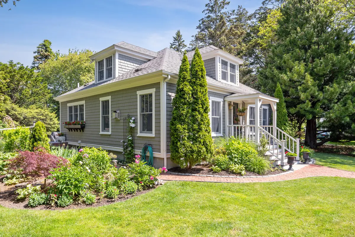 19 Willow Street, Sandwich, MA 02563 - Image #1