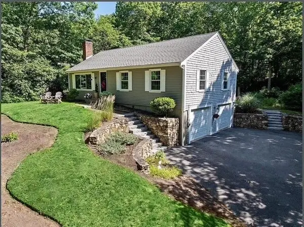 15 Surrey Lane, Sandwich, MA 02563
