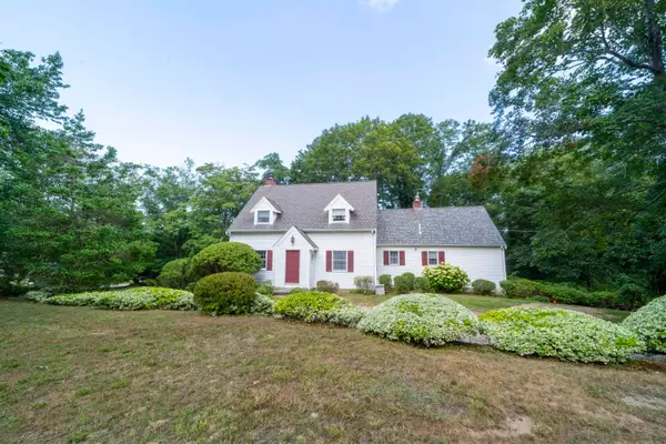 4 Ambleside Drive, Falmouth, MA 02540