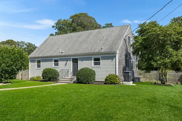 10 Lakeside Terrace, Harwich, MA 02645