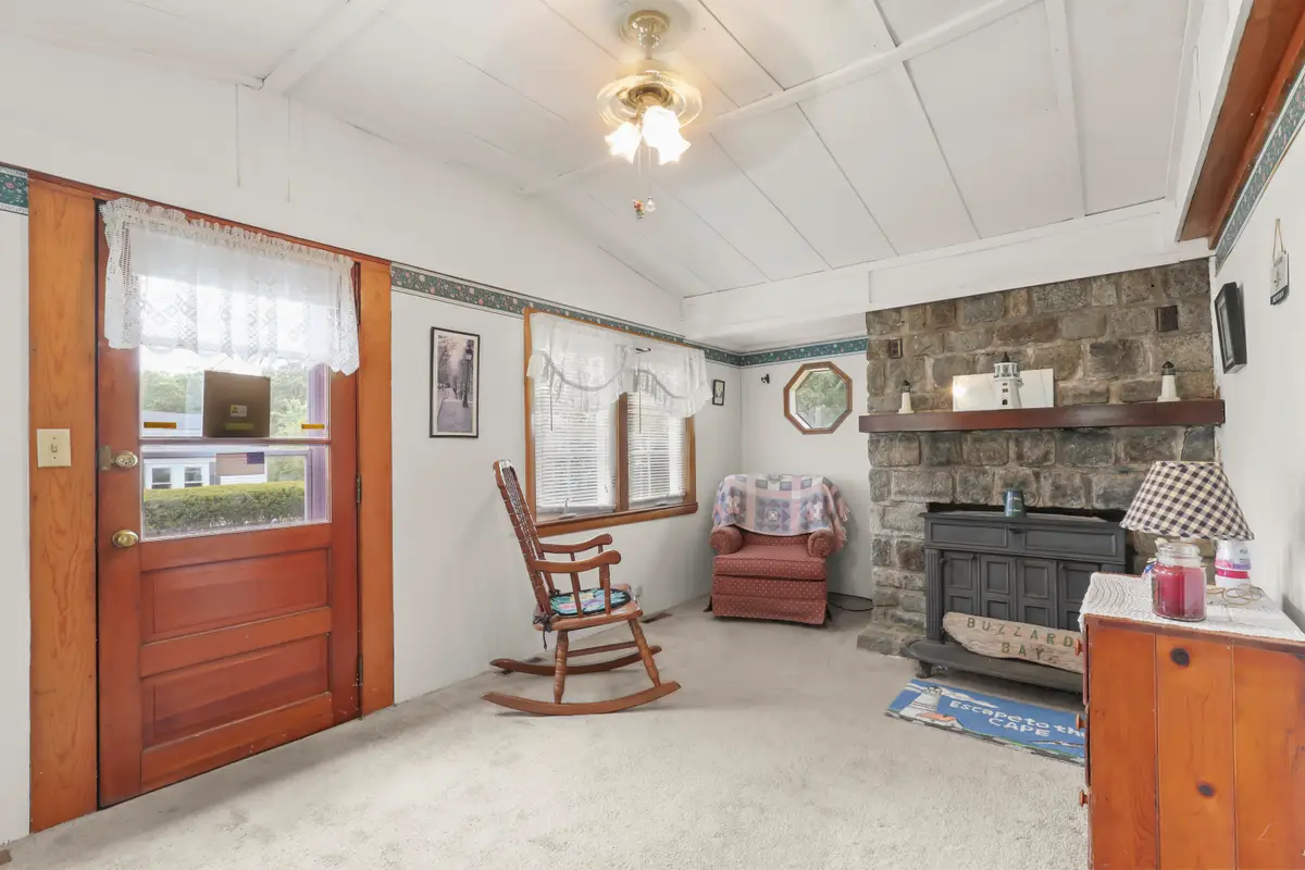 43 Butler Street, Buzzards Bay, MA 02532 - Image #1