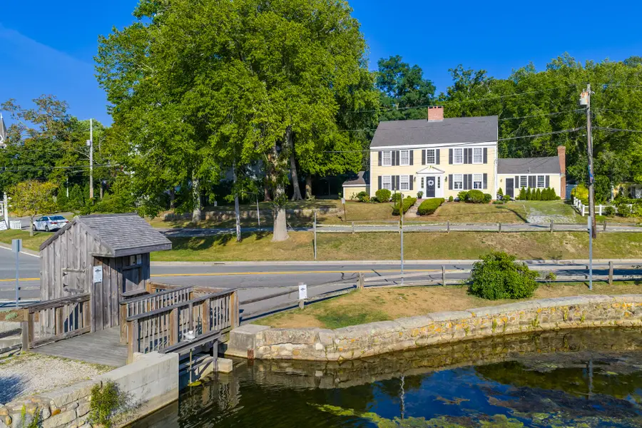 132 Main Street, Sandwich, MA 02563 - Image #2