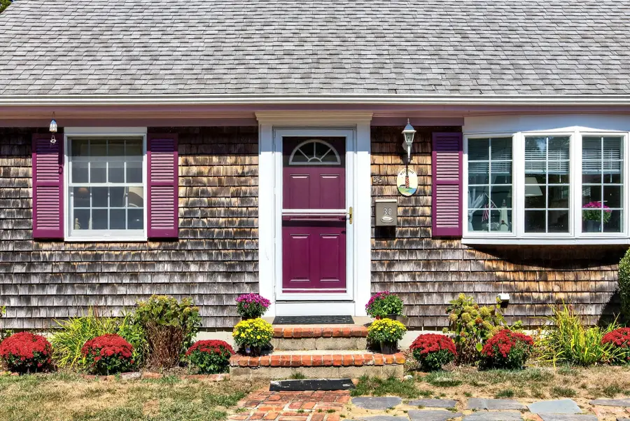 38 Harrington Street, East Falmouth, MA 02536 - #2