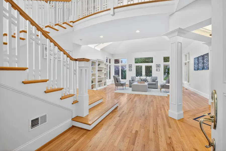 308 Falmouth Woods Road, East Falmouth, MA 02536 - Image #3