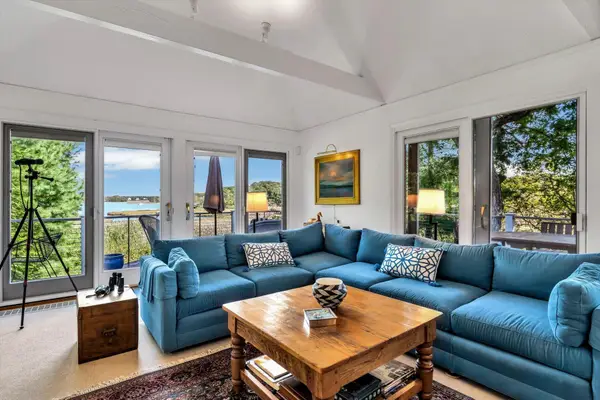 5 Tide Run, Mashpee, MA 02649