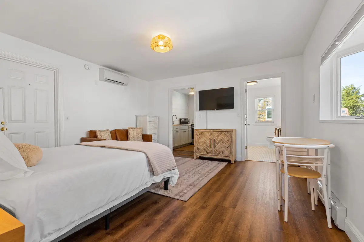 290 Commercial Street, Provincetown, MA 02657 - Image #1