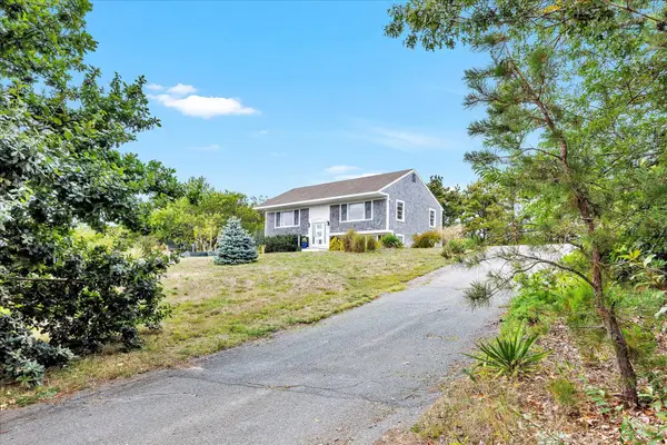6 Professional Heights Road, Truro, MA 02666
