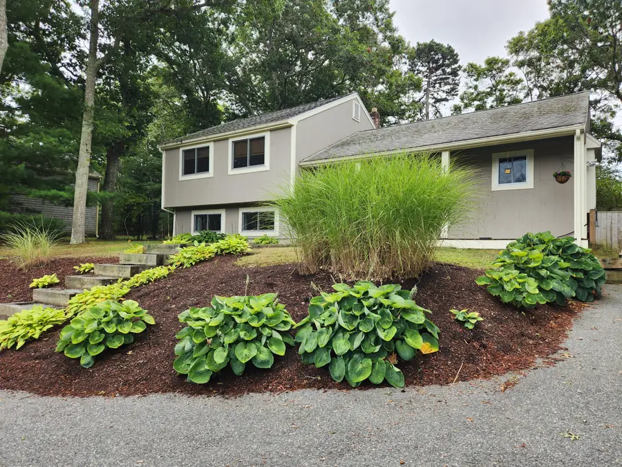 10 Howard Avenue, Monument Beach, MA 02553 - #2