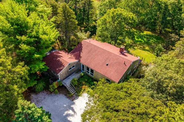 225 Coles Neck Road, Wellfleet, MA 02667