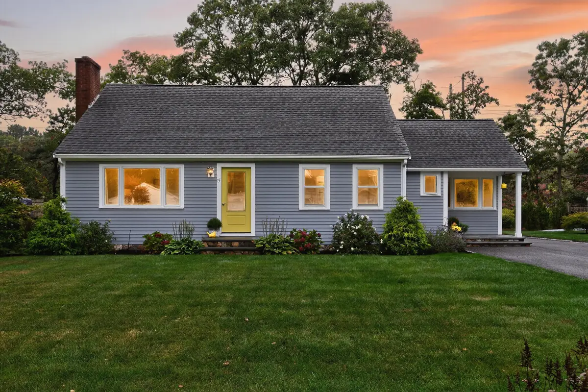 15 Geraldine Road, Cotuit, MA 02635 - Image #1