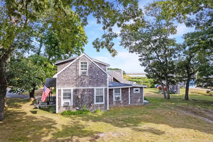50 Canonicus Avenue, Oak Bluffs, MA 02557 - Image #3