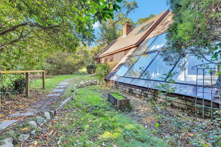 10 Shanks Pond Road, Falmouth, MA 02540 - Image #3