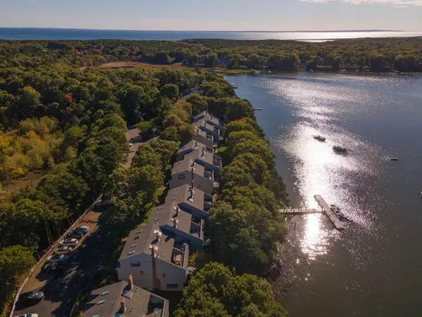 381 Great Oak Road, Mashpee, MA 02649