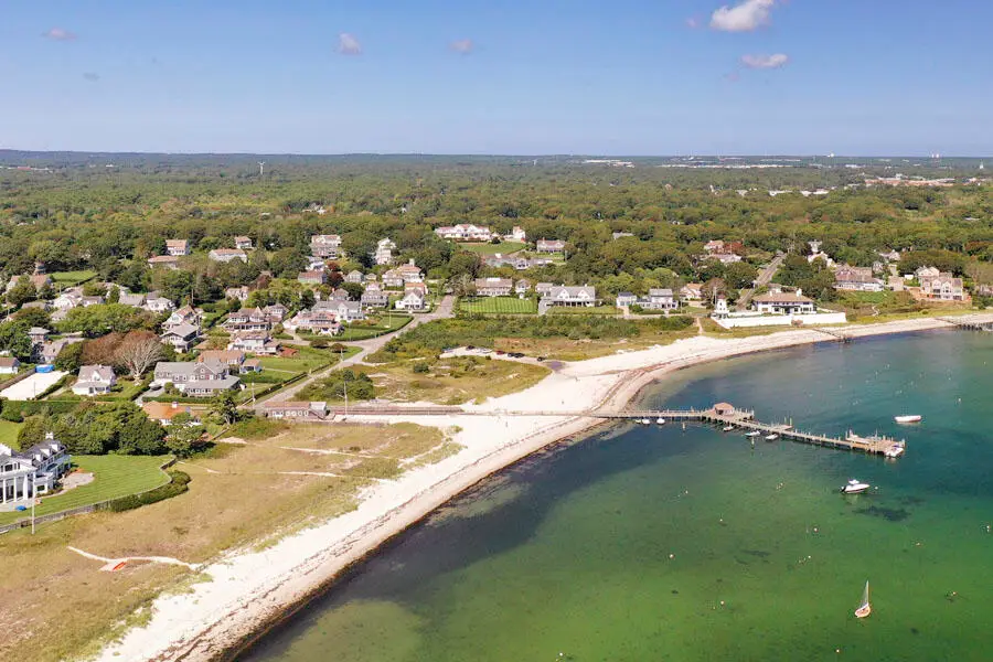 18 Mount Vernon Avenue, Hyannis Port, MA 02647 - Image #3