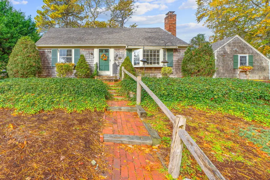 111 Merchant Avenue, Yarmouth Port, MA 02675 - #2