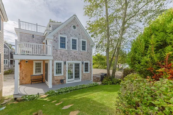 26 Pleasant Street, Provincetown, MA 02657