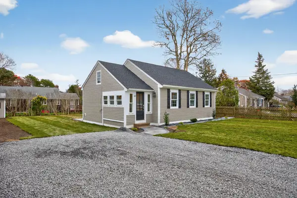 60 Baxter Avenue, West Yarmouth, MA 02673