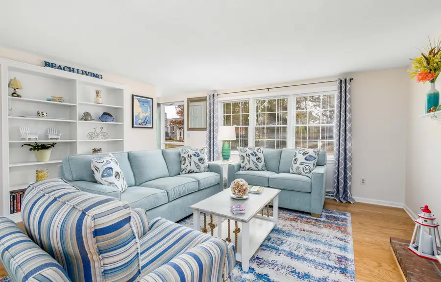 32 Schooner Street, West Yarmouth, MA 02673 - Image #2