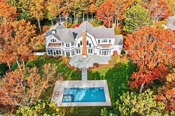 405 Bridge Street, Osterville, MA 02655