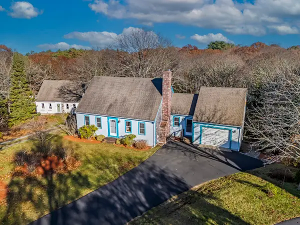 23 Meadowood Lane, Teaticket, MA 02536