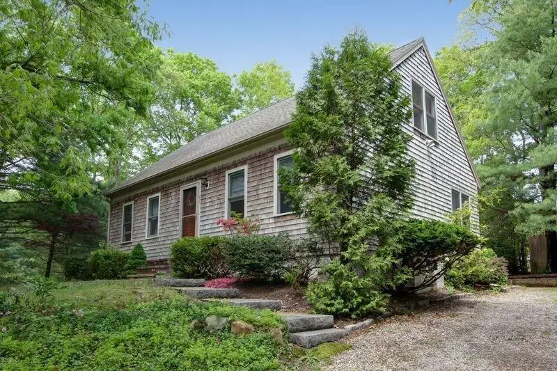 41 Braeburn Court, Hatchville, MA 02536 - Image #1