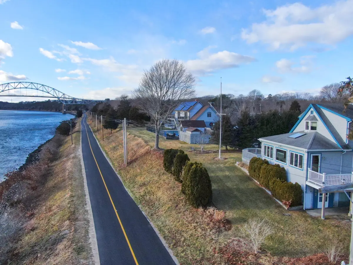 18 Gibbs Road, Sagamore Beach, MA 02562 - Image #1