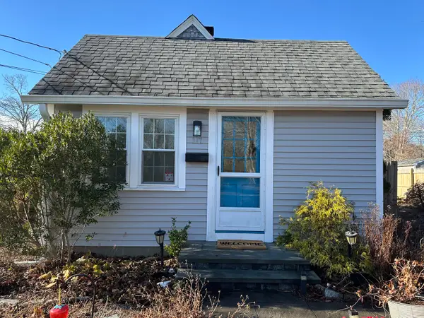 117 Oak Neck Road, Hyannis, MA 02601