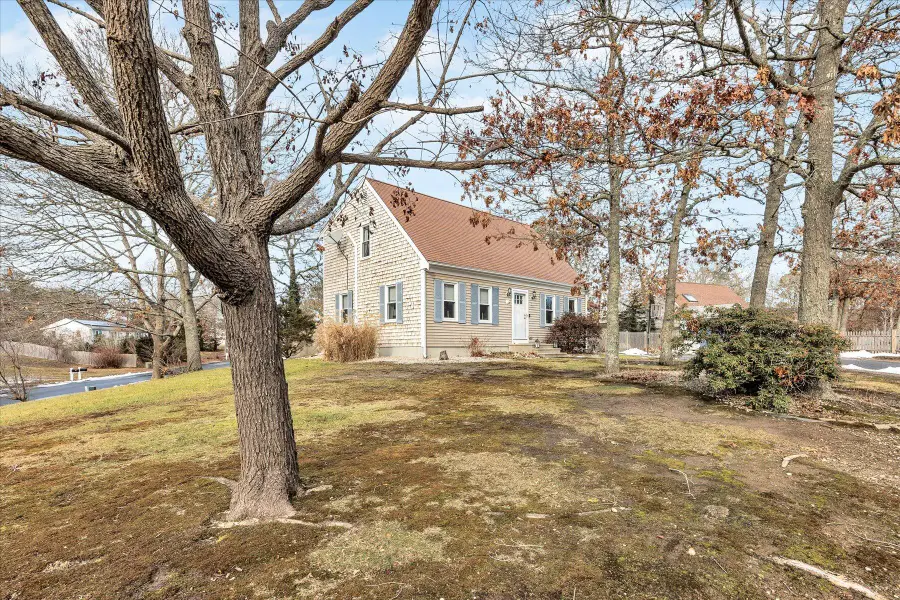 39 Papnomett Road, Mashpee, MA 02649 - Image #2