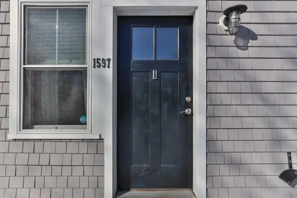 1597 Santuit Newtown Road, Cotuit, MA 02635