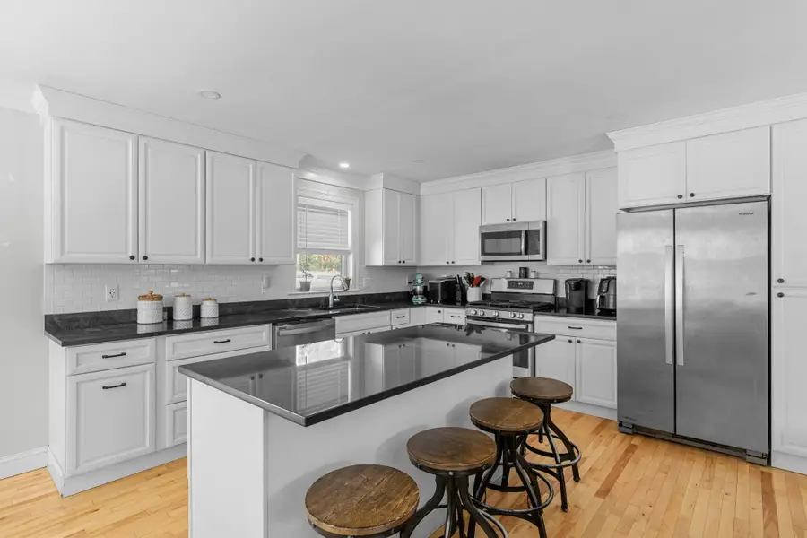 1597 Santuit Newtown Road, Cotuit, MA 02635 - Image #2