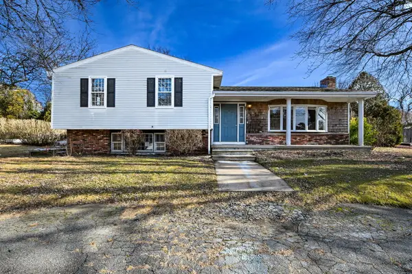 49 Broken Bow Lane, Teaticket, MA 02536