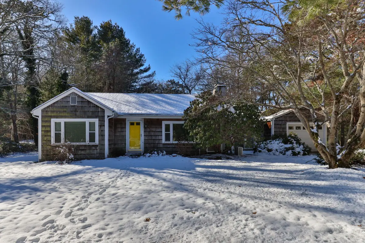 351 Swift Avenue, Osterville, MA 02655 - #1