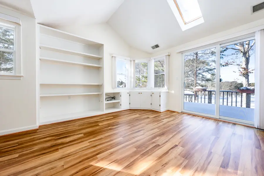 8 Oak Glen, Yarmouth Port, MA 02675 - Image #3