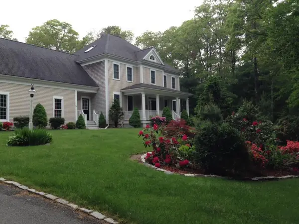 32 Pimlico Pond Road, Forestdale, MA 02644