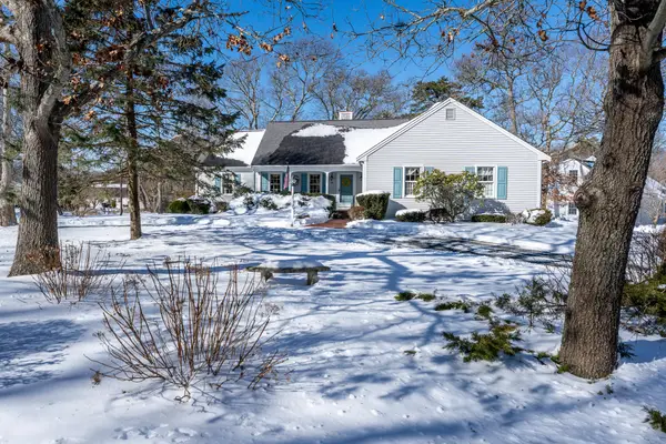 28 Mariners Lane, Yarmouth Port, MA 02675