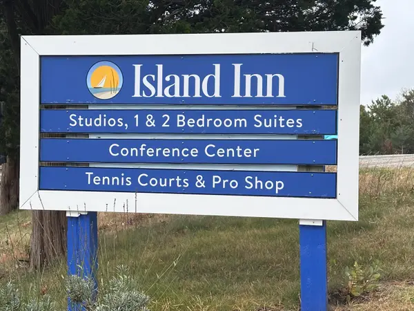 21 39G Island Inn Road, Oak Bluffs, MA 02557