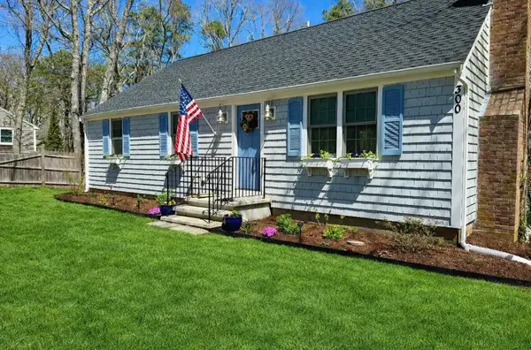 300 Schoolhouse Road, Eastham, MA 02642